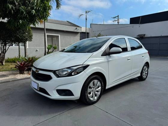 CHEVROLET ONIX 1.0 MPFI LT 8V FLEX 4P MANUAL CHEVROLET ONIX 1.0 MPFI LT 8V FLEX 4P MANUAL